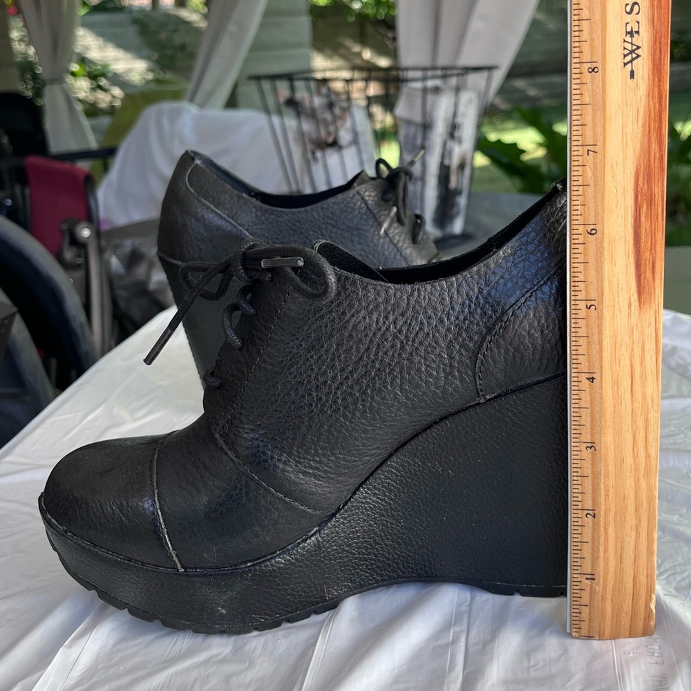 New without tag. Black Wedge Lace-Up Platform Shoes - Picture 6 of 8